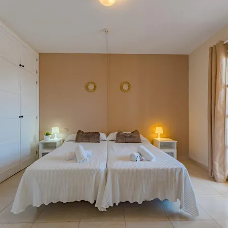 Orlando En Apartament Costa Adeje (Tenerife)